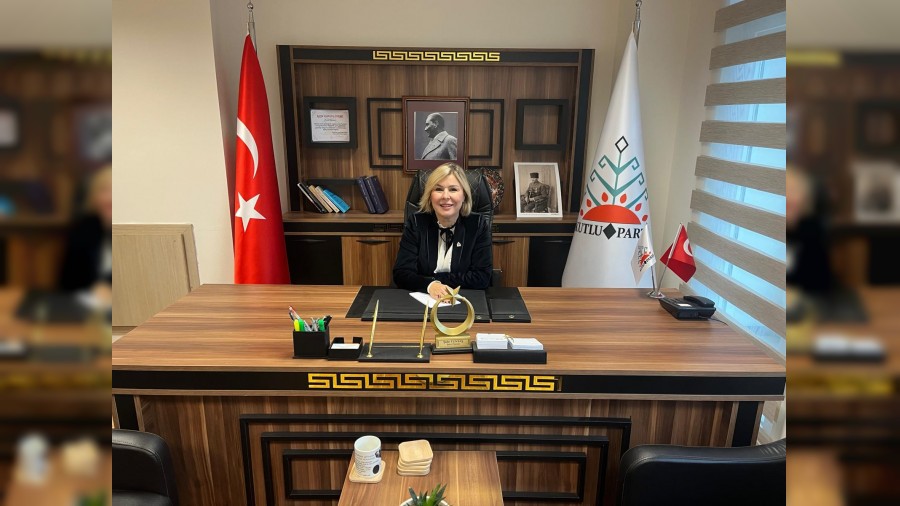 Kutlu Parti Genel Ba�kan Yard�mc�s� �ehir Planc�s� �ule Tunta�: YE��L VATAN TEHL�KEDE: 67 �LDE DEV MADEN HAMLES�