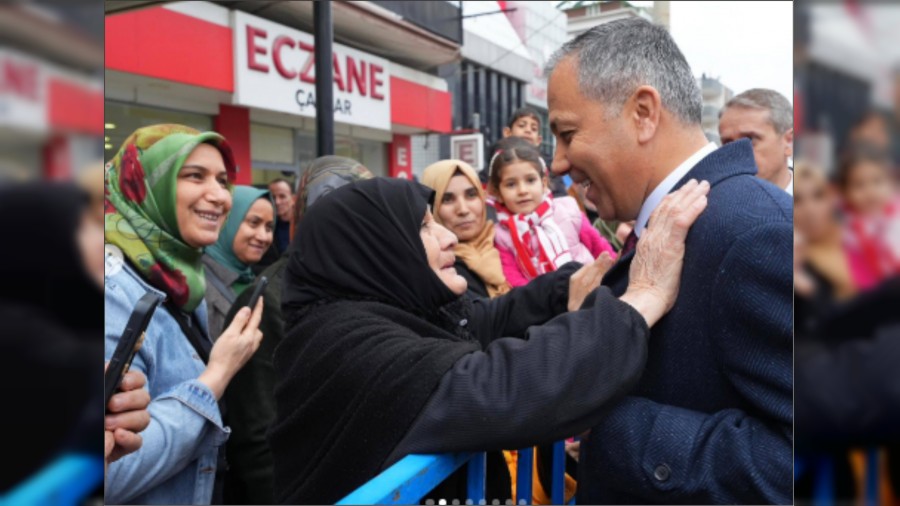 Ali Yerlikaya�n�n Ard�ndan Milletin Genelinin S�yledi�i S�z; �Biz Ondan Raz�yd�k, Allah da Raz� Olsun�