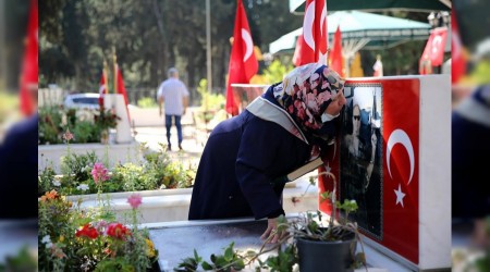 ehit aileleri barlarna ta basarak srece destek veriyor