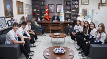 Ka�an Usta�n�n �znik�i Beyzbolda T�rkiye Zirvesi