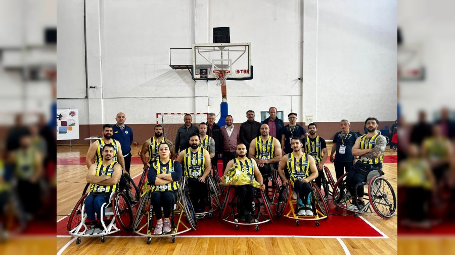 Orhangazi İş İnsanları Derneği, basketbolcularımızı yalnız bırakmadı