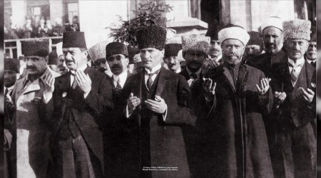 Atatrk zellikle istedi; TBMM salavatlar, hatimler ve dualarla ald