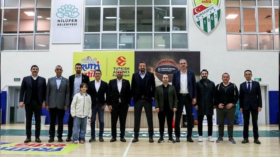 Hidayet Trkolundan Sezer Sezgine ziyaret