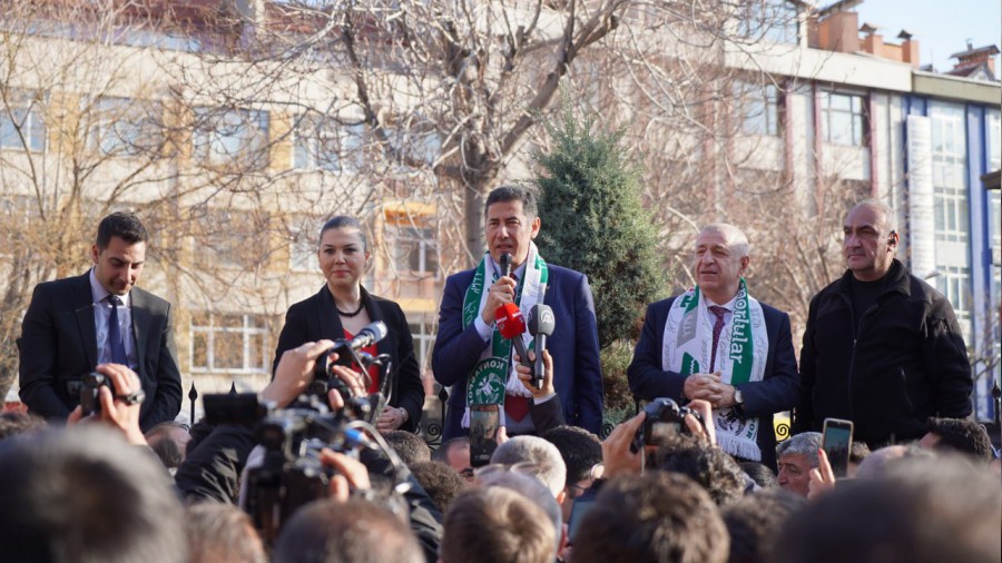 CUMHURBAKANI ADAYI SNAN OAN MZA KAMPANYASINI MEMLEKETNDEN BALATTI