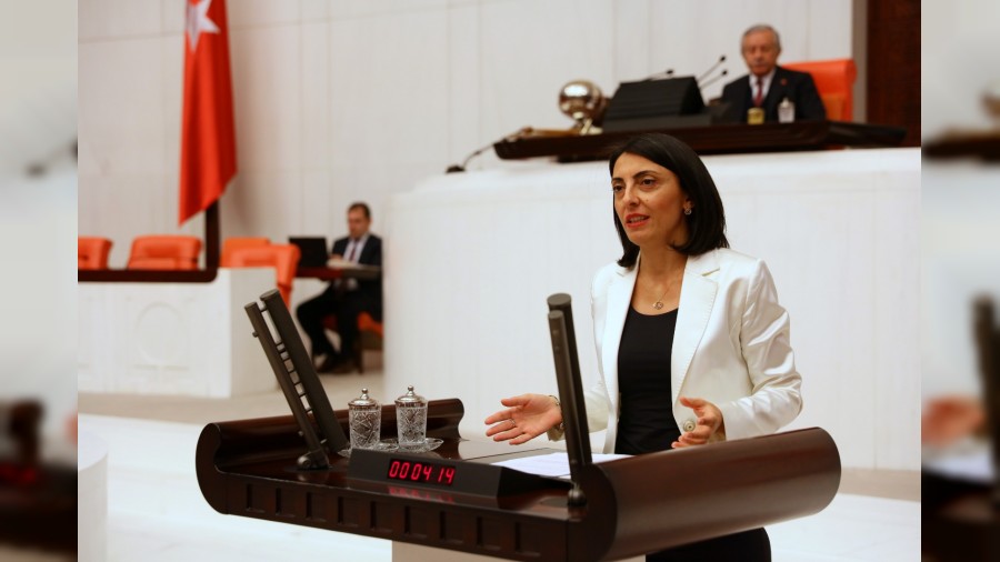 23 NİSAN MARŞI’NIN OKUNMASININ ENGELLENMESİ MECLİS  GÜNDEMİNE TAŞINDI