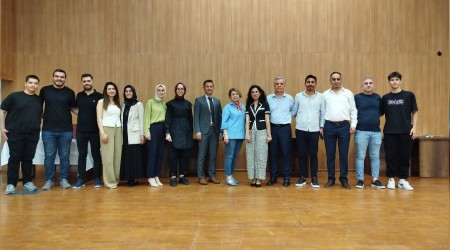 Bu Kadro Ödülü, Başarıyı Hak Ediyor