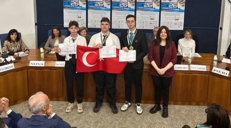 Emine �rnek Okullar��ndan uluslararas� ba�ar�!