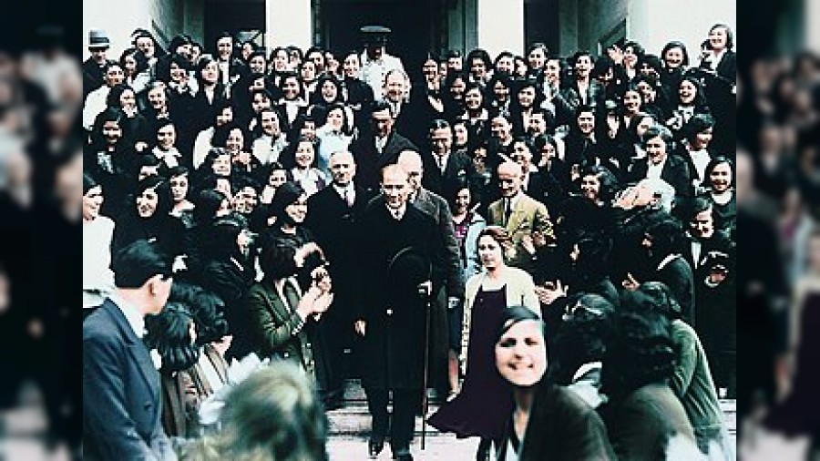 Atatrk'n Trk Genliine Brakt Emanet ve Bekledikleri