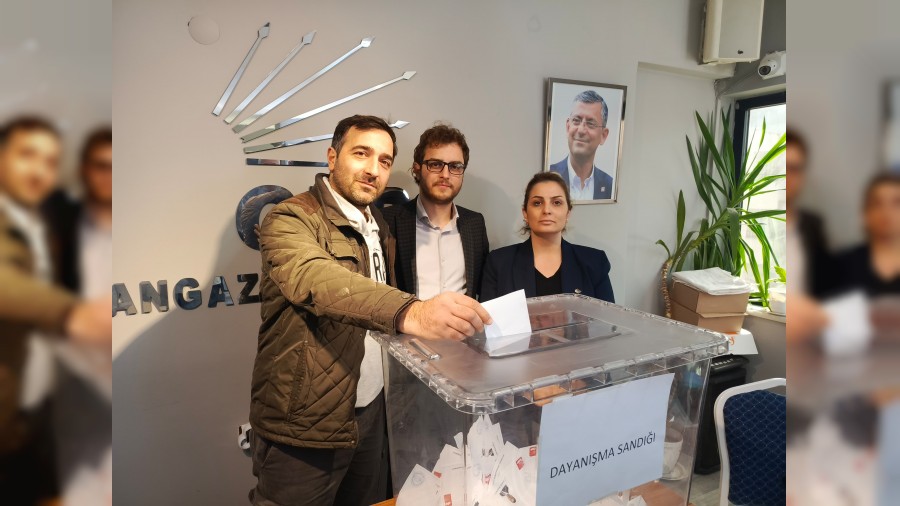 CHPde Berna Bakanla gelen baar