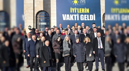 �Y� Parti Kurultay��ndan Bursa�ya G��l� Temsil: �st Y�netime 4 �sim