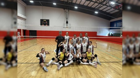 Orhangazi Voleybol Frtnas: Namalup Yar Finalde!